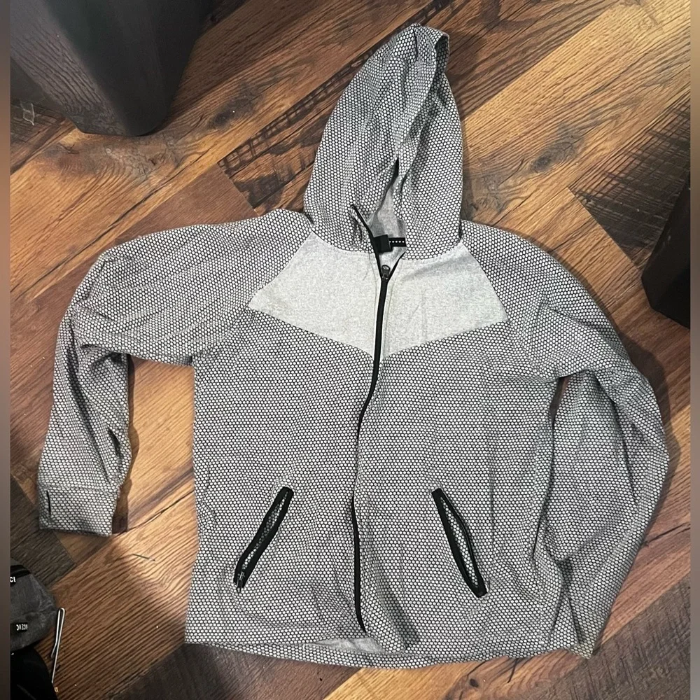 Hoodie​​​​